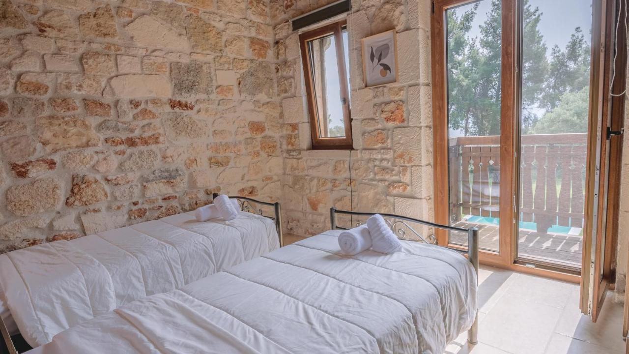 Stone Made Private Pool Villas 크리오피지 외부 사진